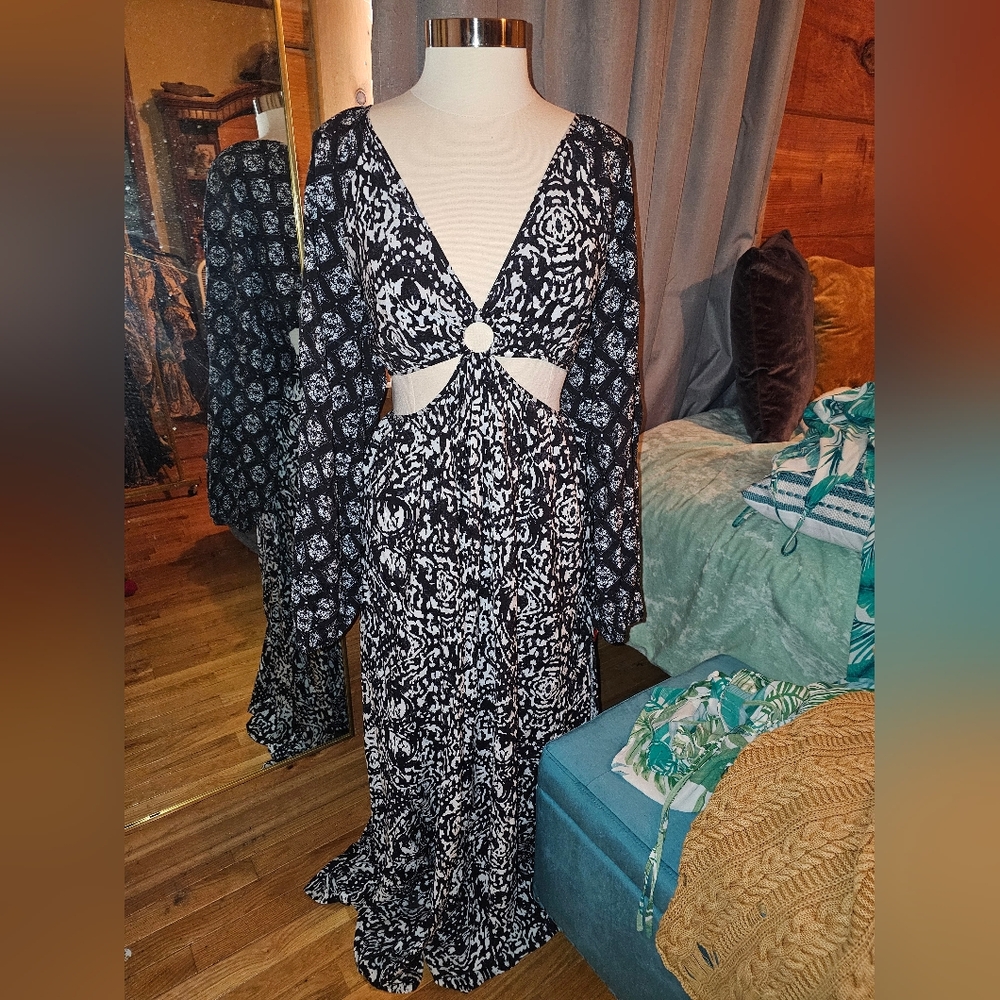 Abercrombie & Fitch Black and White Patterned Dress